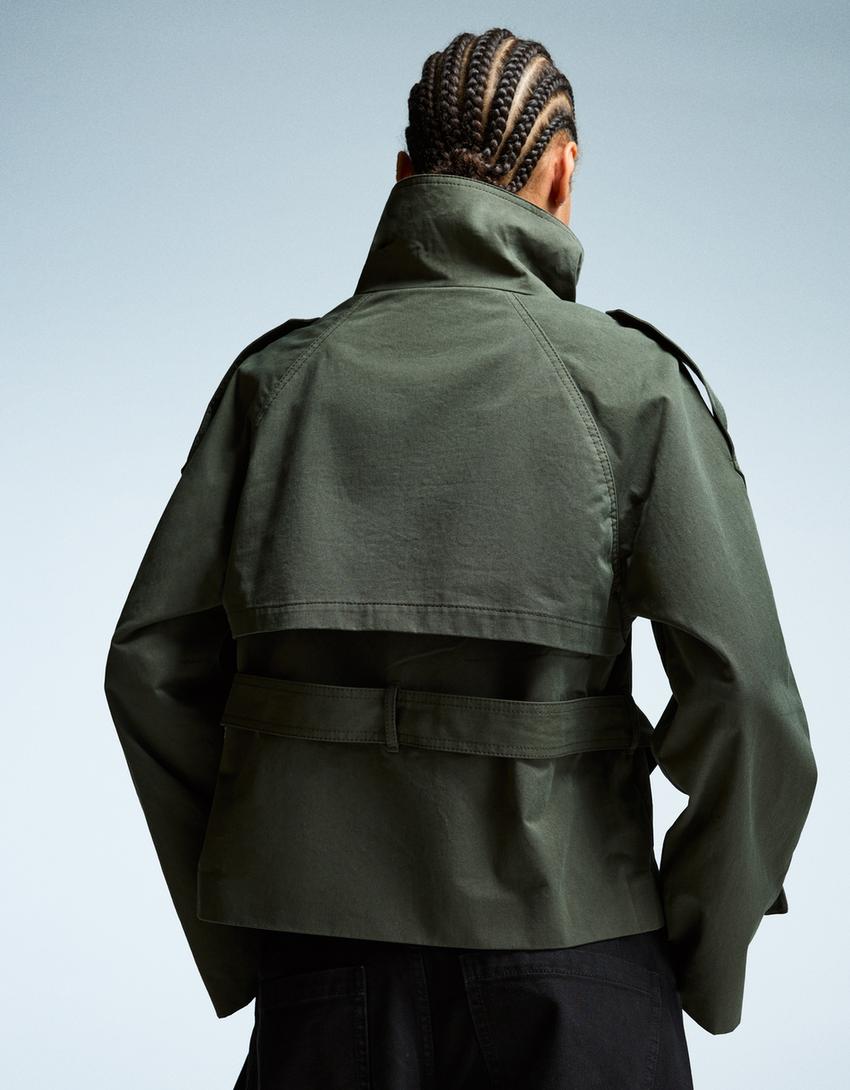 Veyla | Cropped Trench Coat