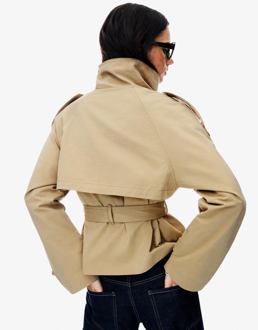Veyla | Cropped Trench Coat