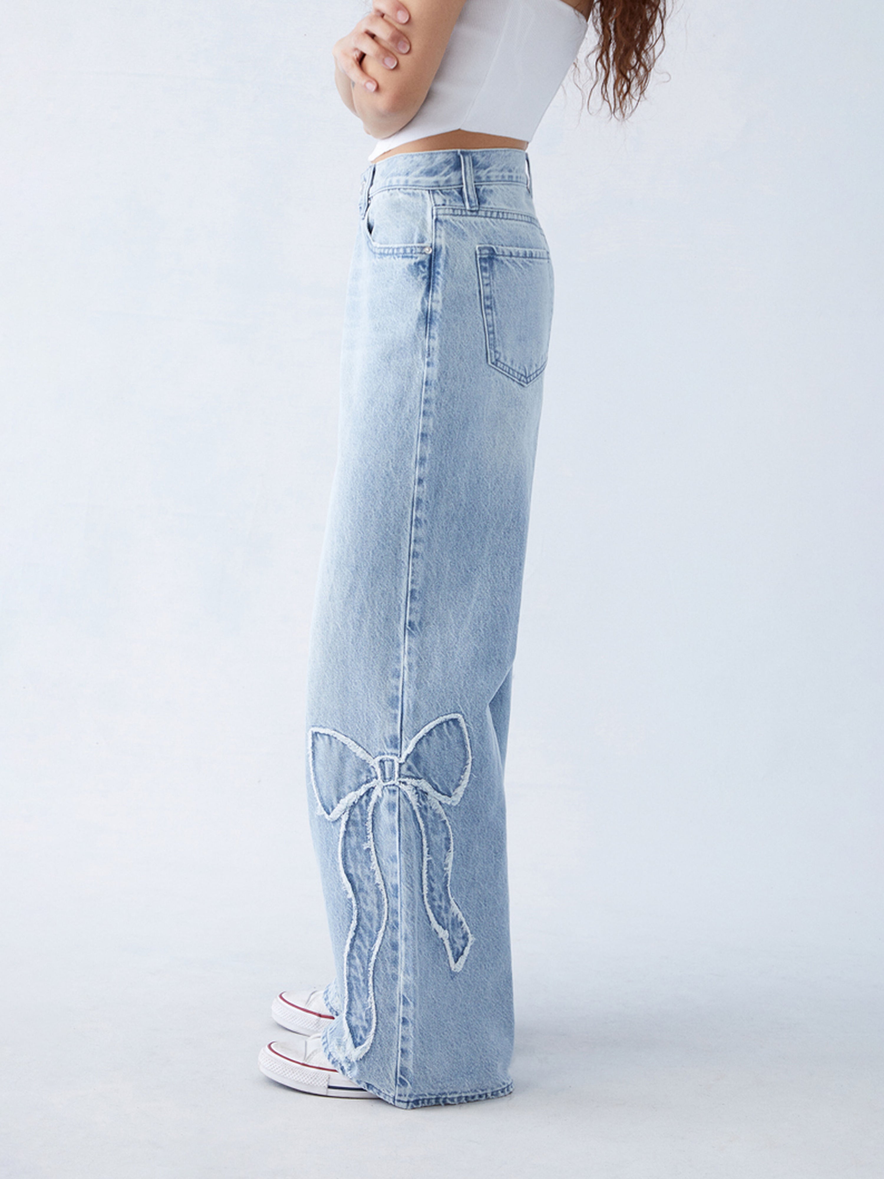 Selena | Baggy Bow Jeans