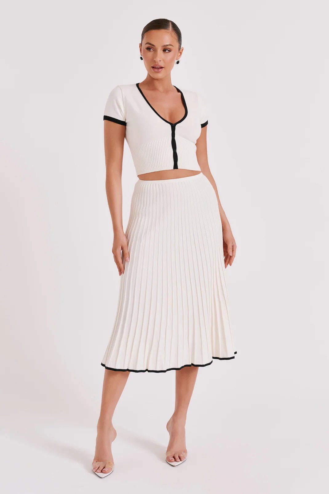 KNITWEAR & SETS