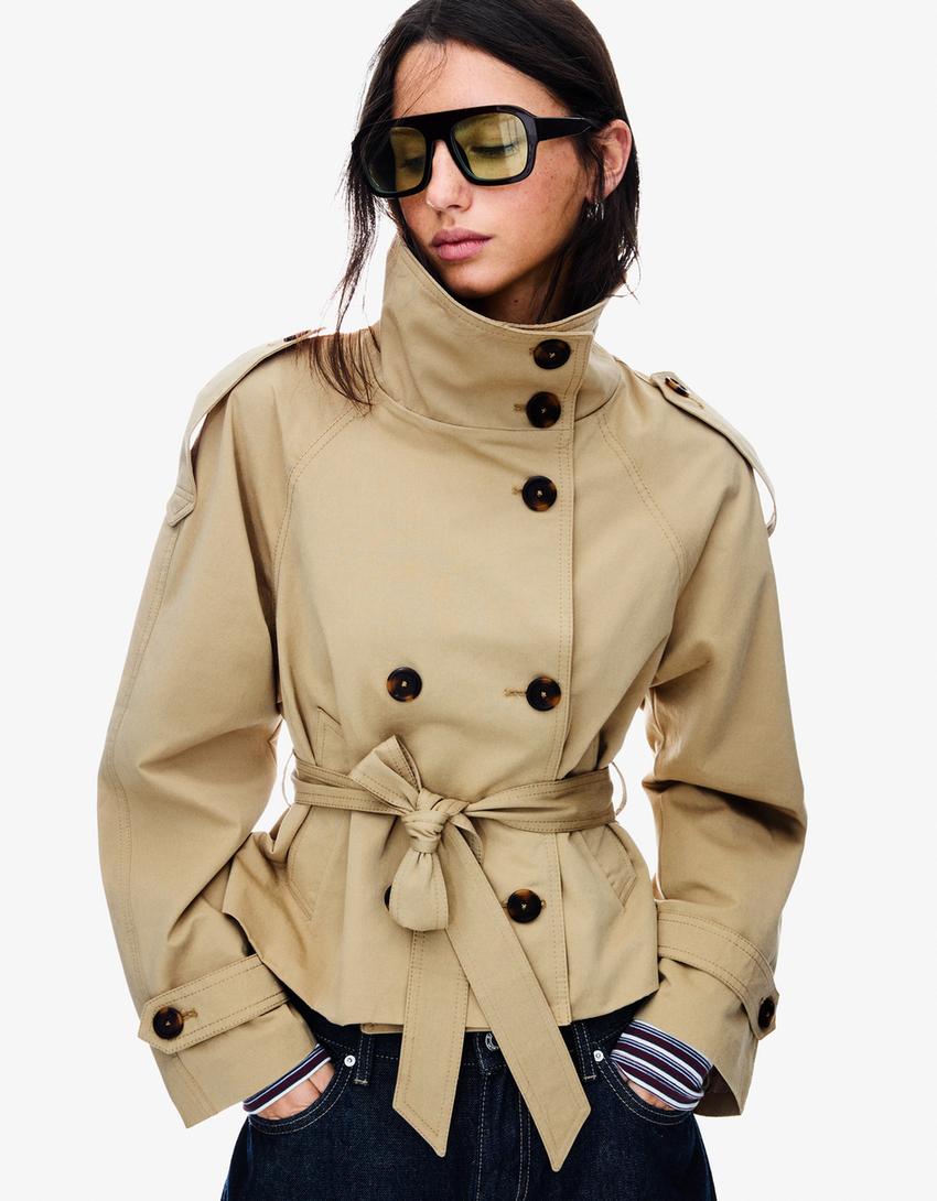 Veyla | Cropped Trench Coat